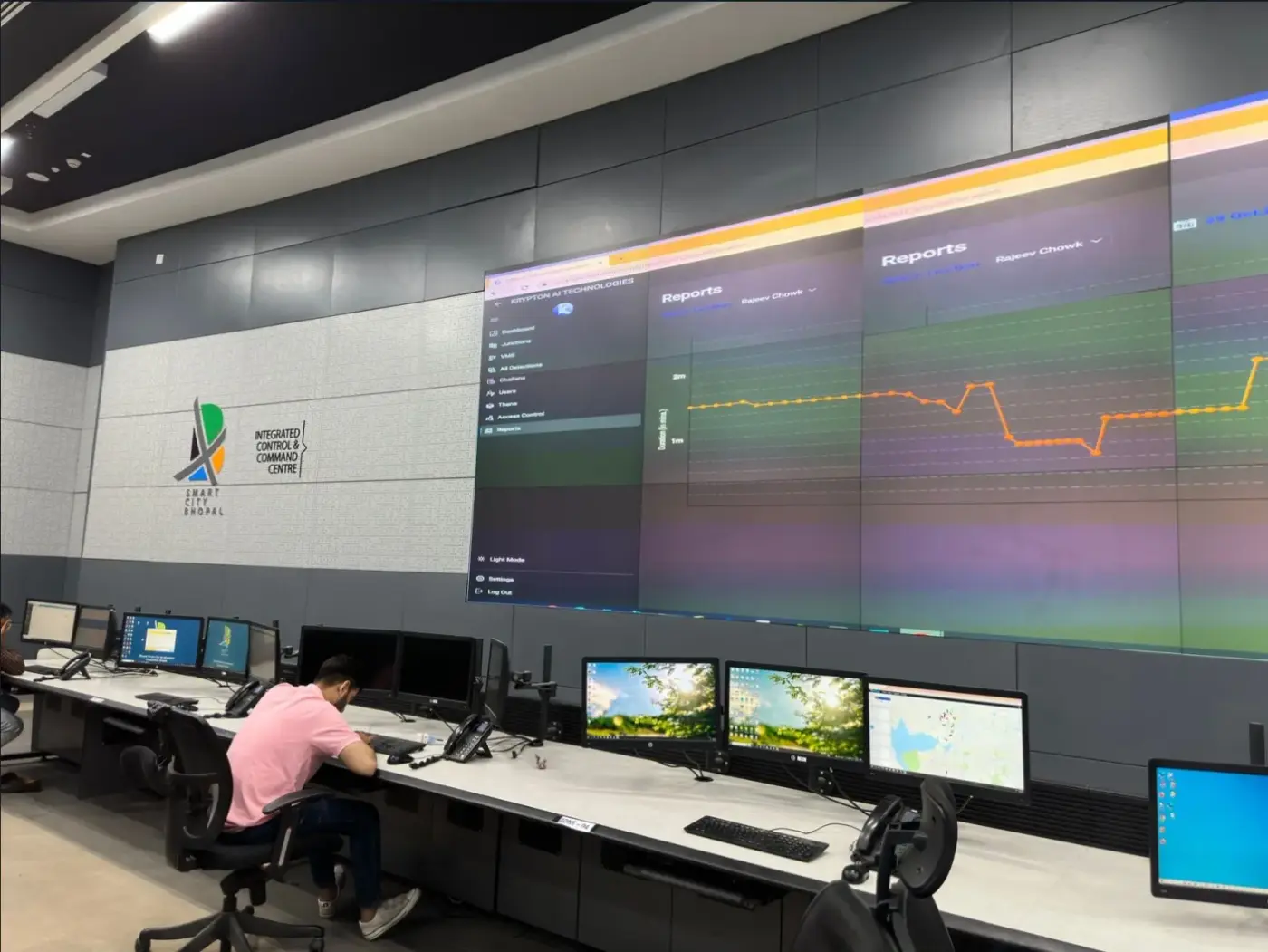 Traffic reports on the Bhopal Smart City ICCC video wall